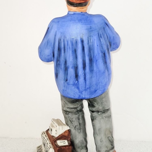 Royal Doulton Figurine - The Parisian HN2445 (Matte) - Picture 4 of 7